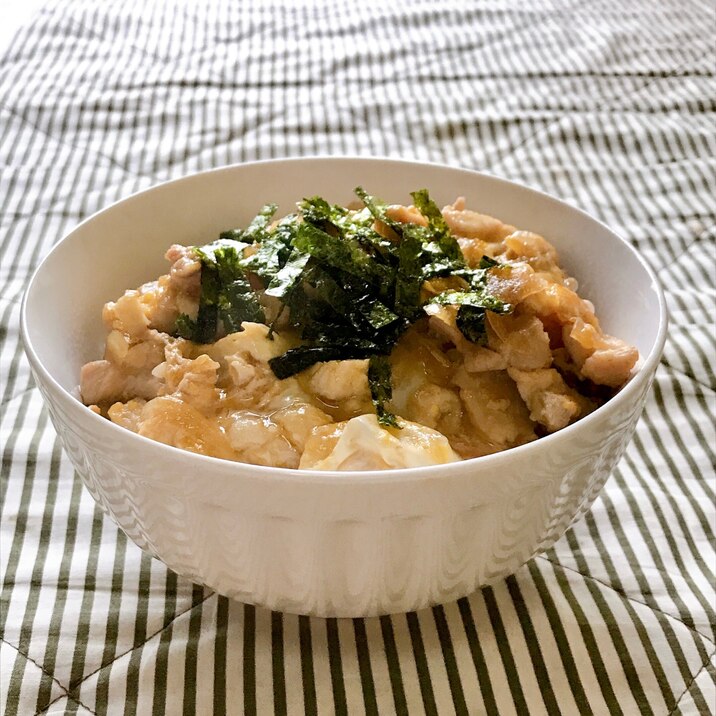 調味料2つだけで絶品　親子丼